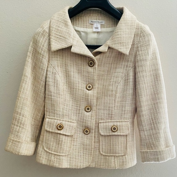 White House Black Market Jackets & Blazers - White House Black Market Knit Classy Jacket .Size 4.